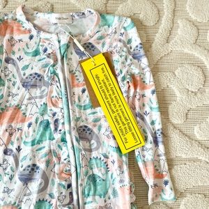 Angel Dear ruffled footie 12-18m NWT!